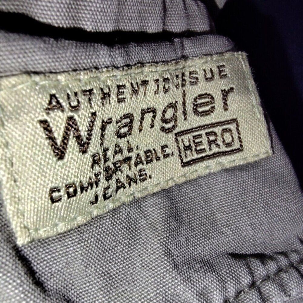 Wrangler Men's‎ 40 Relaxed Fit Cargo Shorts Beige Clean Real Comfortable…